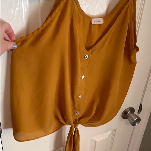 Adrienne Tie Top - Picture 2 of 8